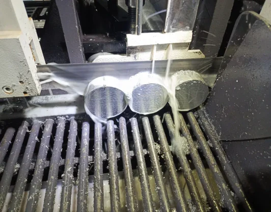 Недорогая нарезка металла в Туле: доступные цены и высокое качество